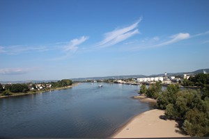 26-08-2024, De Rijn stroomafwaarts vanaf de Bendorfer Brücke.