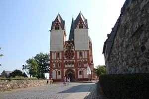 31-08-2024, Hoher Dom zu Limburg, de grote domkerk is van ver te zien.