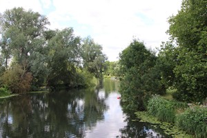 03-07-2025, Rivier Great Ouse bij Riverside Park in St. Neots